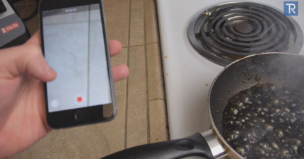 用可樂煮iPHone-6